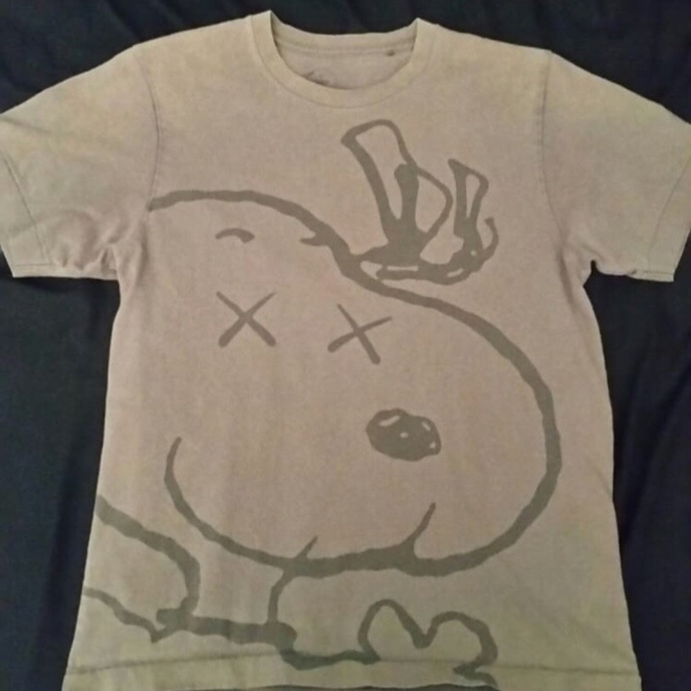 Kaws x snoopy shirt